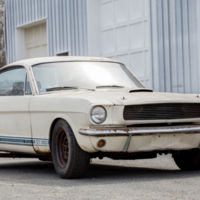 Después de 40 años escondido, ¿qué precio le pondrías a un Ford Mustang Shelby GT350 del 65?