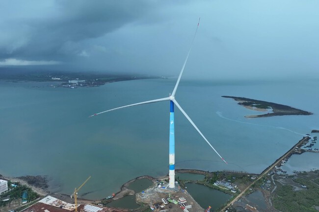 Turbina Eoplica Gigante