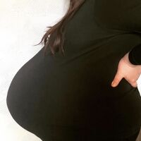 Una mujer da a luz a una bebé de 5,8 kilos: los médicos pensaban que esperaba gemelos por el gran tamaño de su tripa