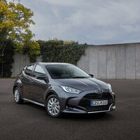 El nuevo Mazda2 se descubre: el gemelo del Toyota Yaris será el primer Mazda híbrido y llegará en la primavera de 2022