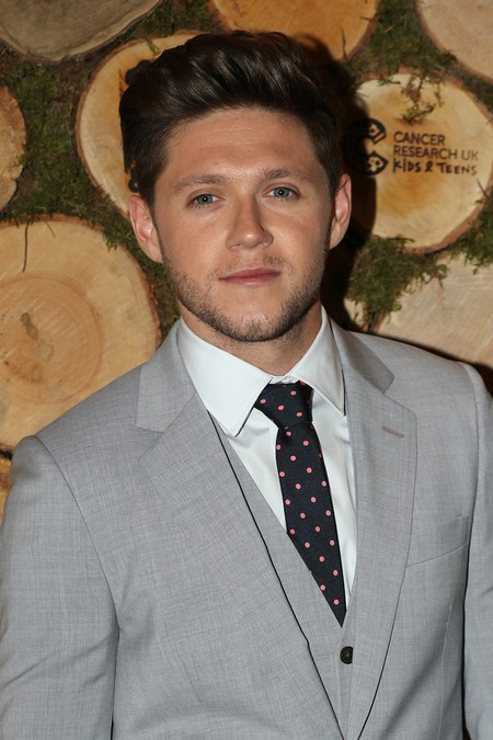 Niall Horan luce el perfecto look elegante de la temporada sin complicarse demasiado
