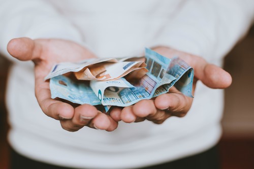 Renta Básica Universal e Ingreso Mínimo Vital, parecidos solo en el nombre