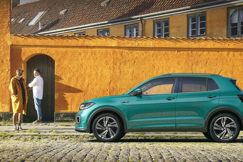 Descuentos de la semana: un SUV compacto y uno híbrido que se ponen a tiro y un coche eléctrico de capricho con rebajaza