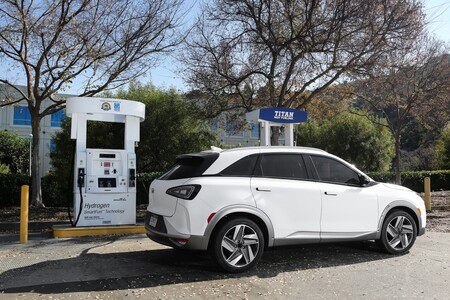 Hyundai apuesta claramente por el hidrógeno en su Estrategia 2025, que contempla hasta coches voladores