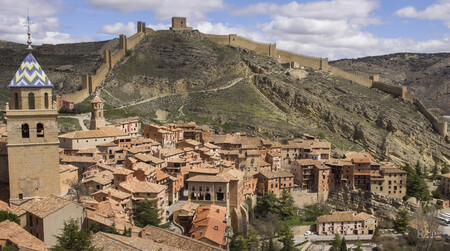 Tras recrear el pueblo español de Albarracín en VR, miles de japoneses están flipando con lo mucho que se parece a un mapa de Dark Souls