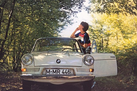 bmw-700-historia
