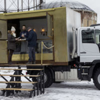 El Food Truck más 'cool' del mundo, en Finlandia, también es indestructible e imparable