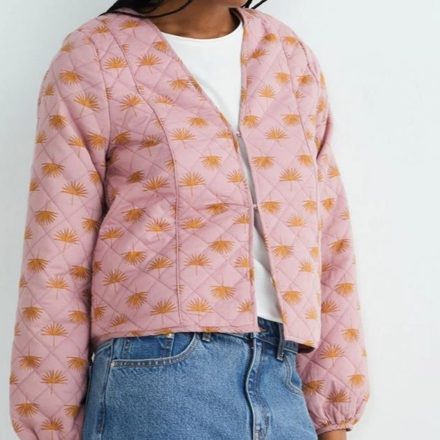 Chaqueta guateada manga abullonada

