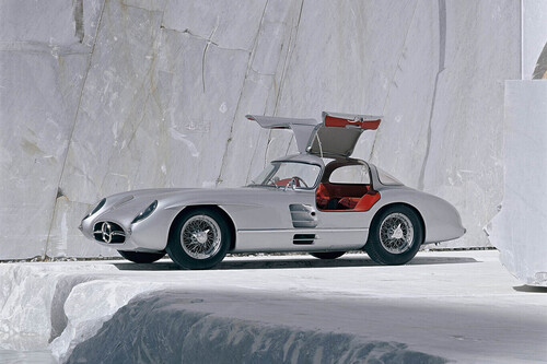 Del coche más caro de la historia al Ford Escort de 800.000 euros de Lady Di: 2022 ha sido un año récord en subastas