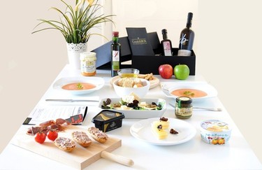 Disfruta los sabores de cada provincia de España desde casa con GoodelitBOX