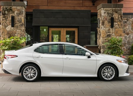 Toyota Camry 2018