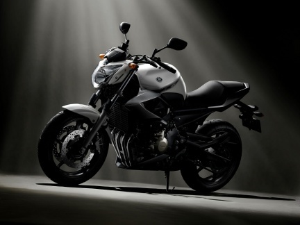 Yamaha XJ6, otra naked para 2009