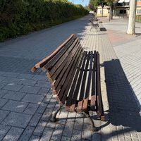 Madrid tiene 64.716 bancos pero sigue habiendo gente que no tiene dónde sentarse. Un ciudadano ha propuesto un cambio