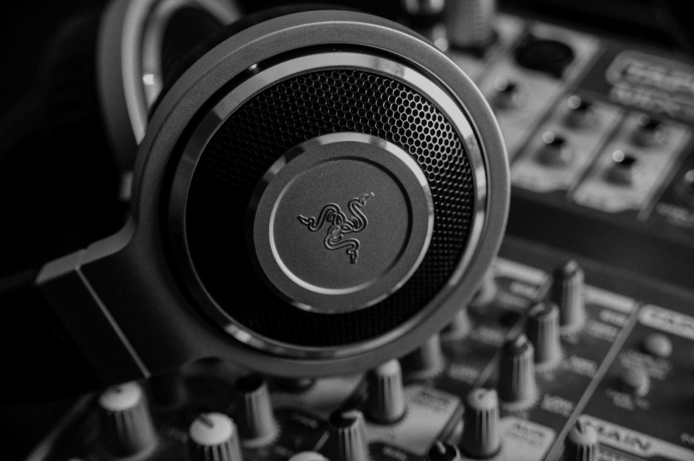 Foto de Razer Kraken Forged (18/24)