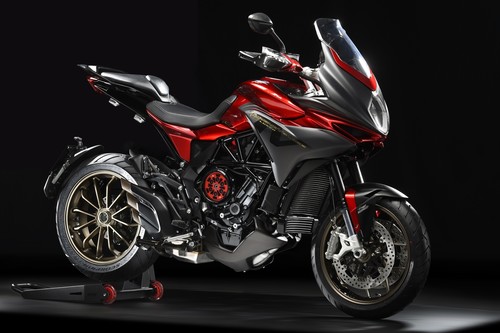 MV Agusta reinventa el embrague con la Turismo Veloce 800 Lusso SCS: mucho más que un quickshifter