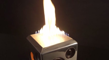 Sound Torch, un altavoz con fuego que cambia al ritmo de la música