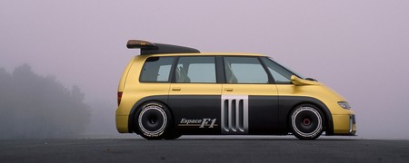 Tunear una minivan puede ser mucho mejor idea de lo que crees