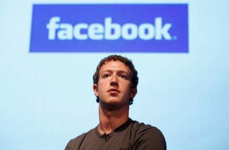 Facebook sigue siendo el rey: 955 millones de usuarios activos