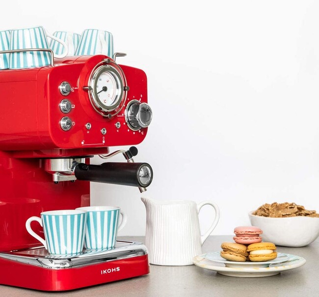 Esta cafetera express Ikohs es tan bonita y retro como una Smeg pero
