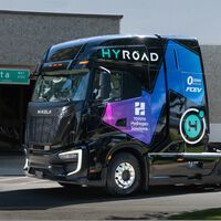 Toyota no se cree al coche eléctrico y mucho menos al camión eléctrico, así que ha apostado por algo: camiones de hidrógeno