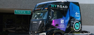 Toyota no se cree al coche eléctrico y mucho menos al camión eléctrico, así que ha apostado por algo: camiones de hidrógeno