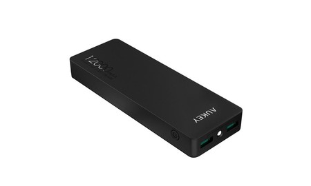 Con la AUKEY PB-N28 con 12.000 mAh llevarás carga extra para tu smartphone por sólo 12,99 euros