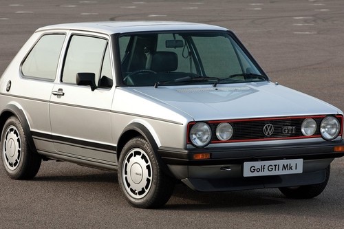 Siete generaciones se dicen fácil: así son los Volkswagen Golf más rápidos de cada época