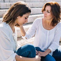 Mi hijo adolescente me ha mentido y me cuesta volver a confiar: los consejos de una psicóloga para recuperar la confianza perdida 