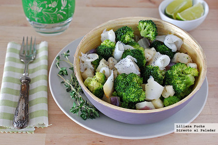 Ensalada de berenjena y brócoli con bacalao ahumado. Receta