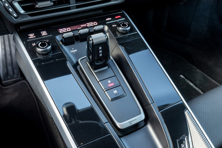 Porsche 911 992 palanca selectora