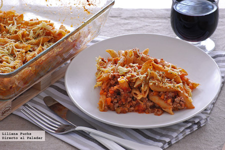 Macarrones al horno con ragú de cerdo. Receta de pasta