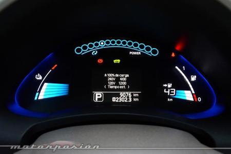 nissan_leaf_38.jpg