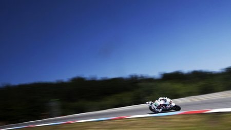 Alex Lowes en Brno antes de la caída