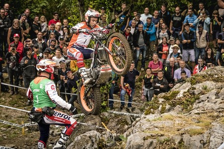 Toni Bou reafirma su liderato en el Campeonato Mundial de Trial Outdoor en la cuarta ronda de Francia