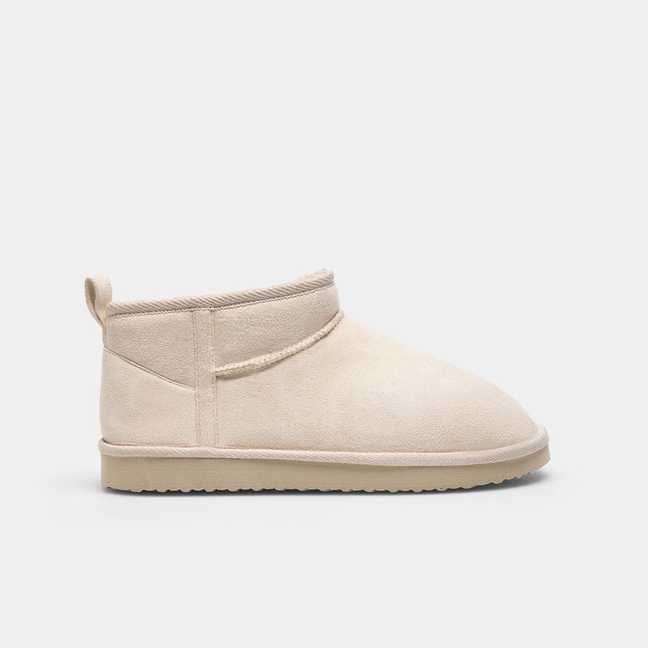 Bota pelo
