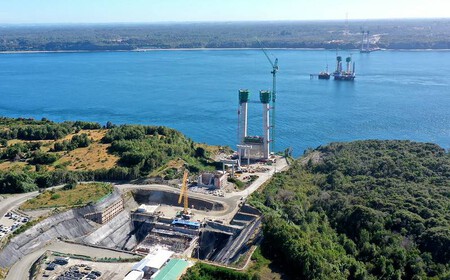 Puente Colgante Chacao Chile