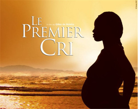 'Le premier cri': un documental de contrastes que emociona contando diez partos muy diferentes entre sí