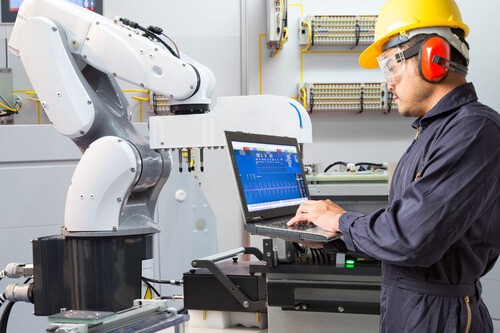 FEMSA lanza advertencia en México: para 2030, más del 30% de los trabajos serán automatizados con IA