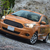 Probamos el Ford Figo… cuidado, millenial al volante (y al teclado)