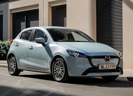 Mazda 2 Uk Version 2023 1600 05