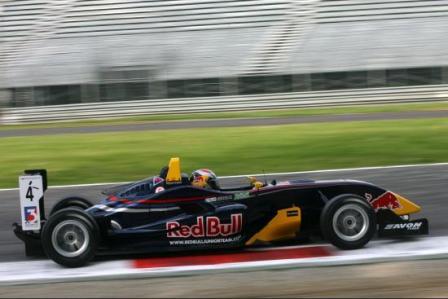 Jaime Alguersuari empieza marcando la pauta en Monza