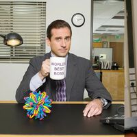 "Vamos a hacer que Michael Scott sea más empático". Cómo 'The Office' se distanció de la serie original y se convirtió en un hito de la comedia