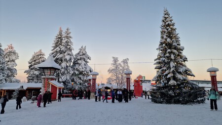 Santa Land Rovaniemi Arctic Circle1