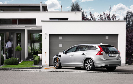 Un cargador gratuito con la compra del Volvo V60 plug-in Hybrid en Reino Unido