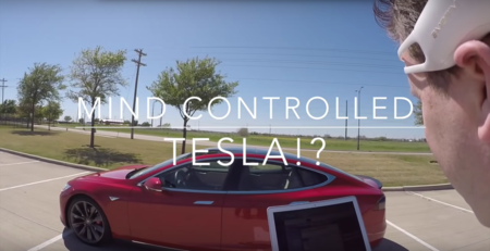 ¿Mover un Tesla Model S con la mente? Porque hacerlo con un smartphone ya es cosa del pasado
