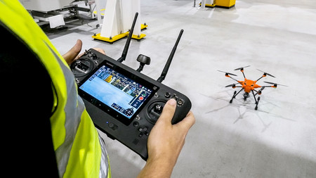 Video: Esta es la razón por la cual Ford utiliza drones en su fábrica de motores