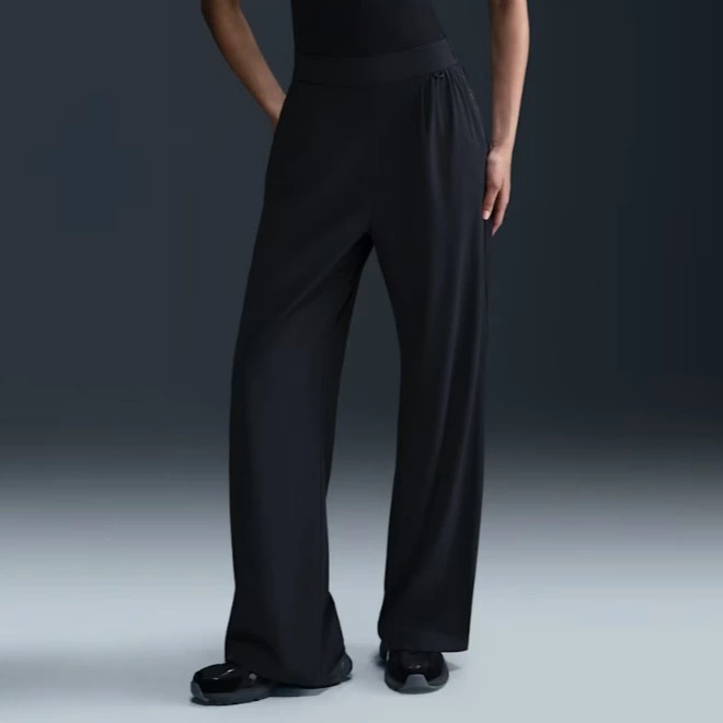 Nike 24.7 PerfectStretch Pantalón Dri-FIT con pernera ancha - Mujer