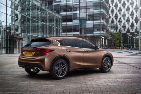 Infiniti Q30 Motorpasion 14