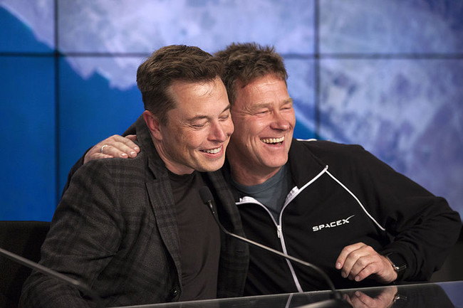 Elon Musk And Hans Koenigsmann At The Spacex Crs 8 Post Launch Press Conference 25713272733