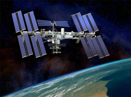 ¿De dónde sale el oxígeno que respiran los astronautas en las estaciones espaciales?